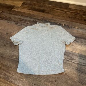 Lululemon cropped mock neck gray tshirt